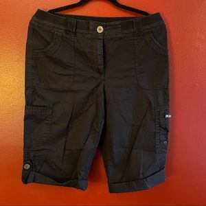 CHICOS cargo Bermuda shorts